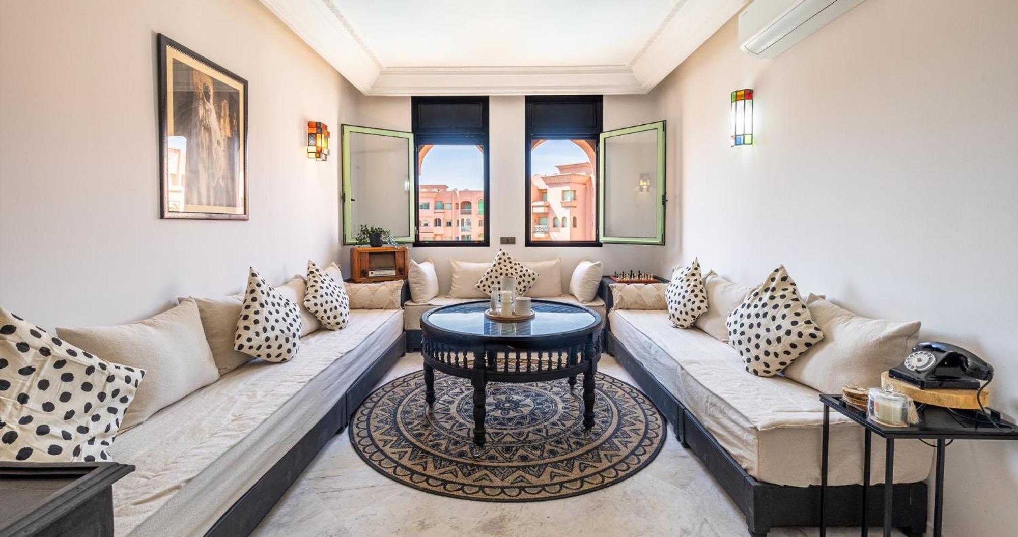 Charming 2-Bed Oasis Pool View Apartment Marrakesh Exterior photo